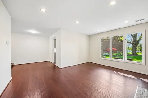 170 Grove Avenue Des Plaines IL 60016