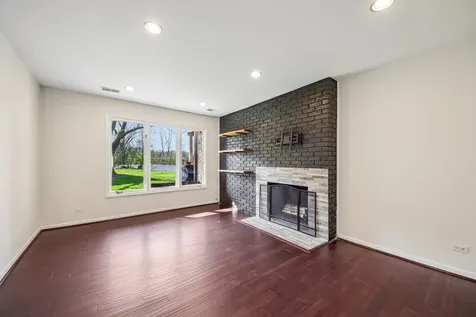 170 Grove Avenue Des Plaines IL 60016