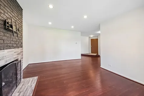 170 Grove Avenue Des Plaines IL 60016