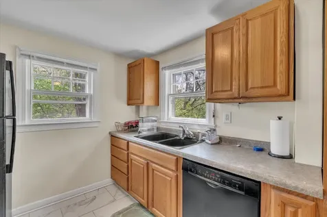 408 32ND Avenue Moline IL 61265