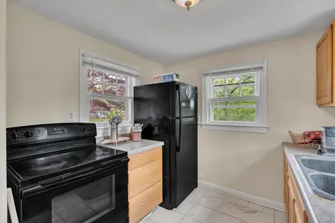 408 32ND Avenue Moline IL 61265