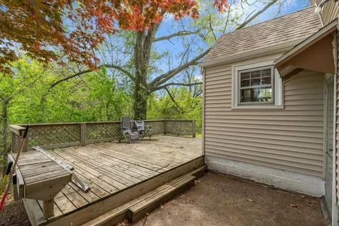 408 32ND Avenue Moline IL 61265