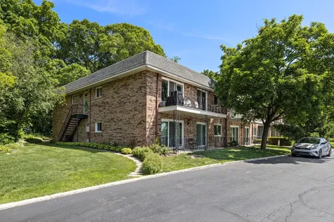 191 Hillcrest Terrace Bloomingdale IL 60108