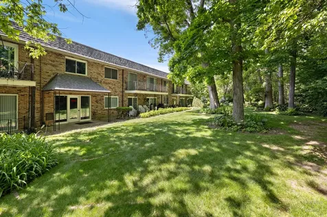 191 Hillcrest Terrace Bloomingdale IL 60108