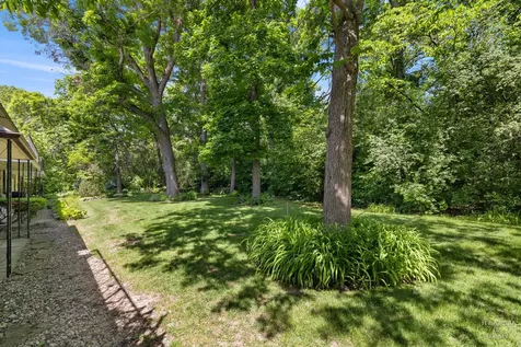 191 Hillcrest Terrace Bloomingdale IL 60108