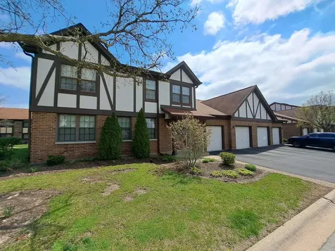 216 Stoneybrook Lane Bloomingdale IL 60108