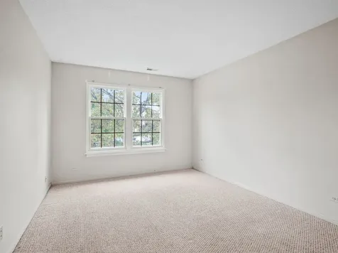 216 Stoneybrook Lane Bloomingdale IL 60108