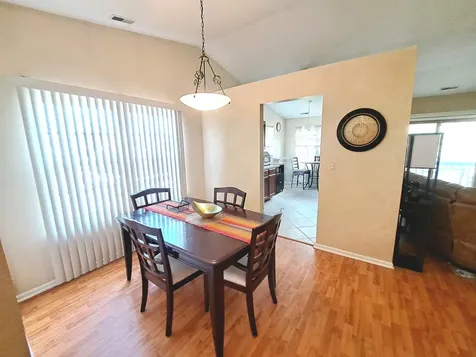 216 Stoneybrook Lane Bloomingdale IL 60108