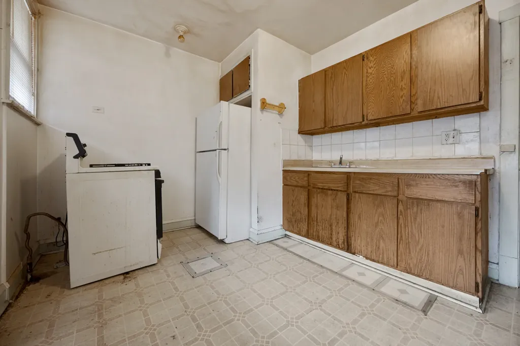 6355-57 South Francisco Avenue Chicago IL 60629