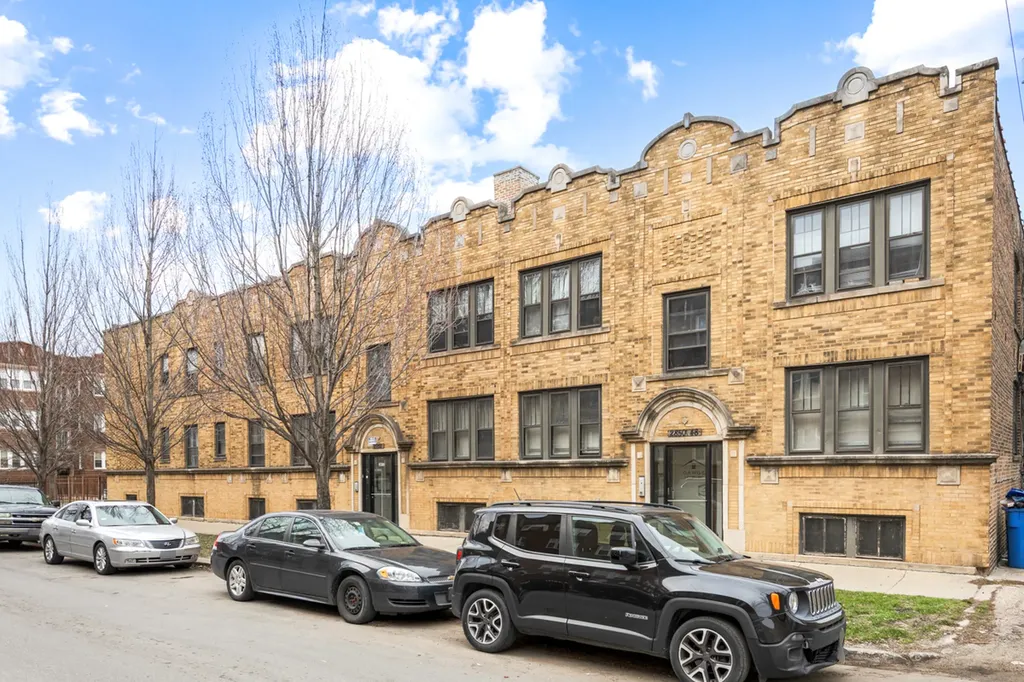 6355-57 South Francisco Avenue Chicago IL 60629