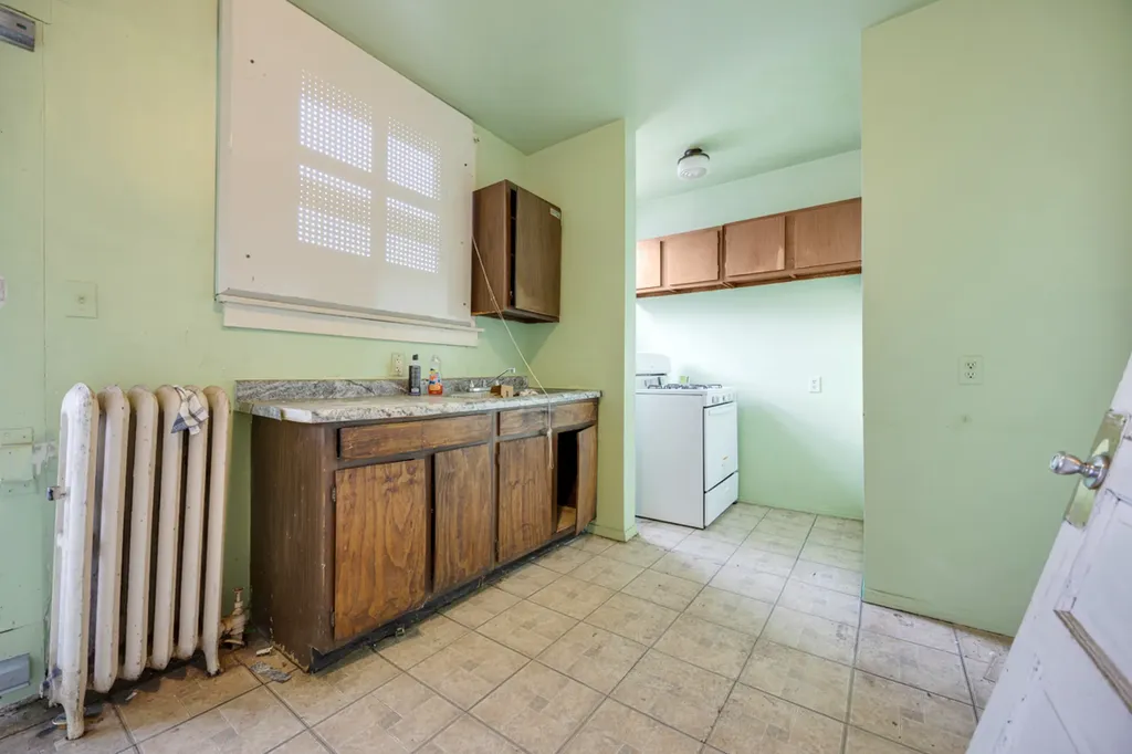 6355-57 South Francisco Avenue Chicago IL 60629