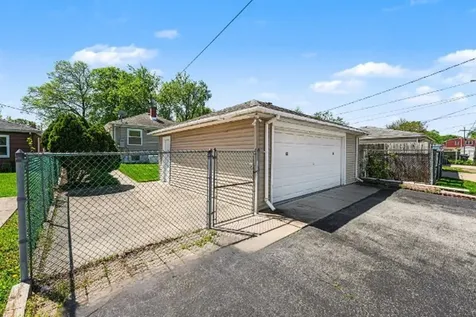 3648 Washington Street Lansing IL 60438