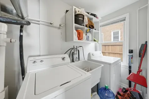 3231 West 99th Street Evergreen Park IL 60805