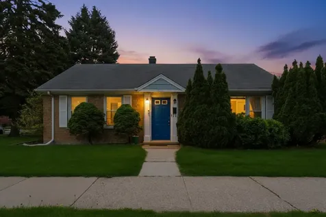3231 West 99th Street Evergreen Park IL 60805