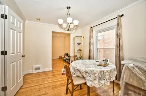 6707 North Saint Louis Avenue Lincolnwood IL 60712