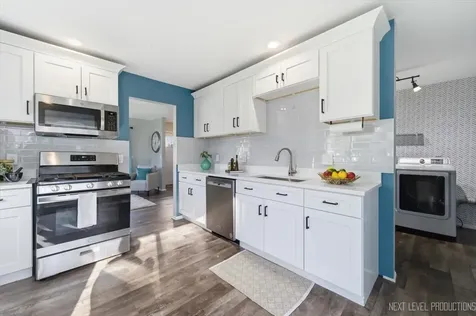 156 Tealwood Road Montgomery IL 60538