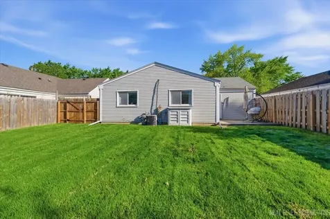 156 Tealwood Road Montgomery IL 60538