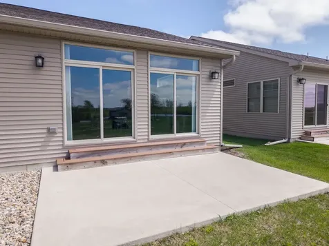 1903 Dunraven Road Bloomington IL 61704