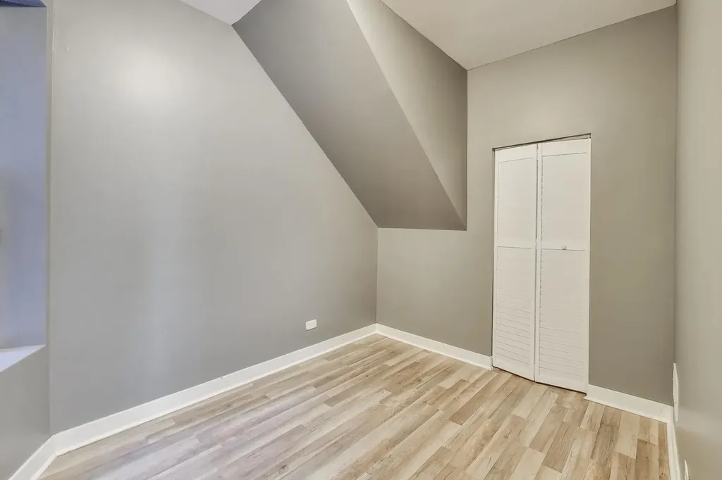 6624 South Rhodes Avenue Chicago IL 60637