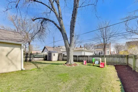 901 South Hillside Avenue Elmhurst IL 60126