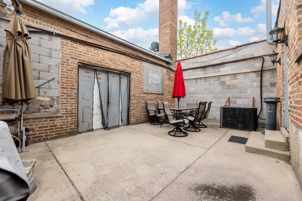4436 West Madison Street Chicago IL 60624