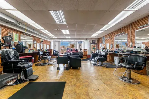 4436 West Madison Street Chicago IL 60624