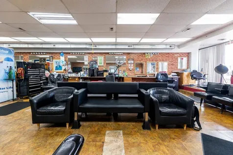 4436 West Madison Street Chicago IL 60624