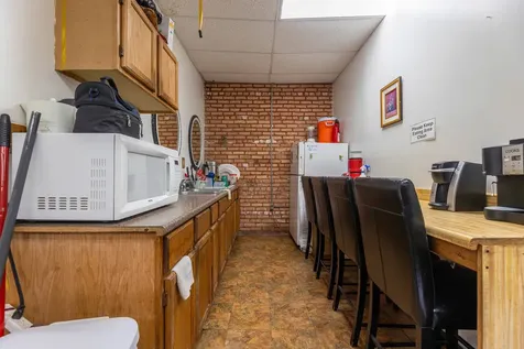 4436 West Madison Street Chicago IL 60624