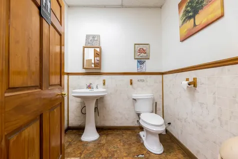 4436 West Madison Street Chicago IL 60624