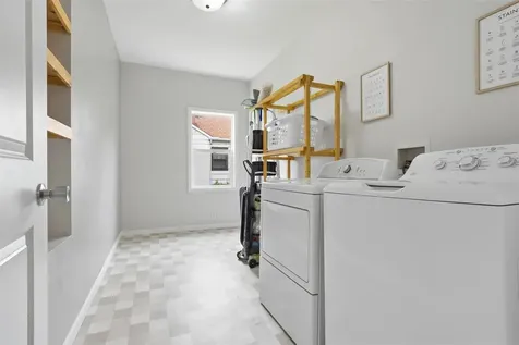 357 West 3rd Street El Paso IL 61738