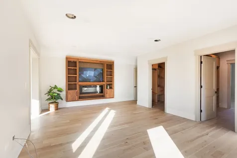 1921 Beechnut Road Northbrook IL 60062