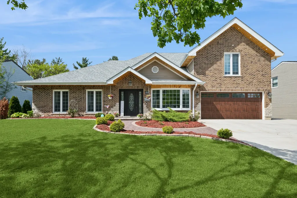 1024 Parker Drive Schaumburg IL 60194