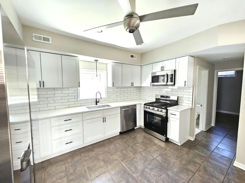 3088 South Lyman Street Chicago IL 60608