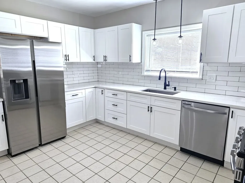3088 South Lyman Street Chicago IL 60608