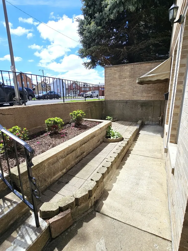 3088 South Lyman Street Chicago IL 60608