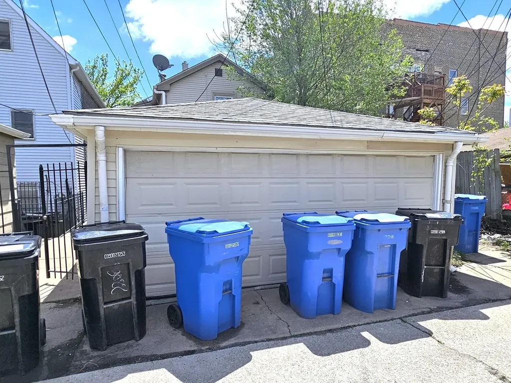 3088 South Lyman Street Chicago IL 60608