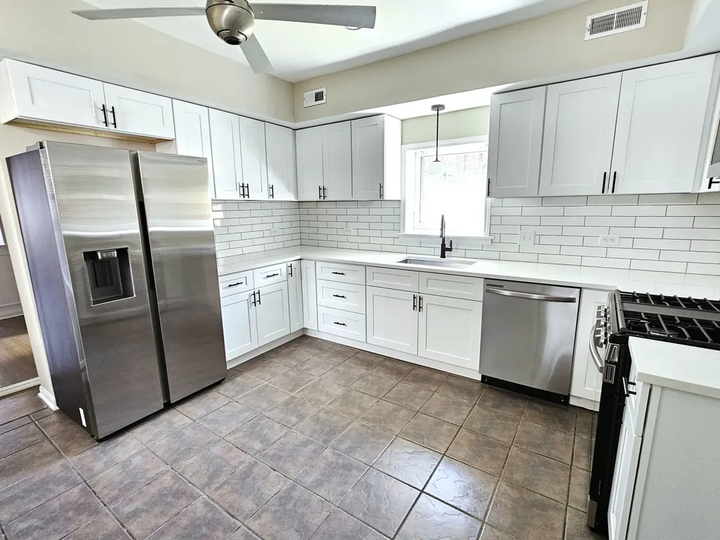 3088 South Lyman Street Chicago IL 60608