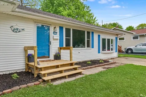 1916 Edison Street Danville IL 61832
