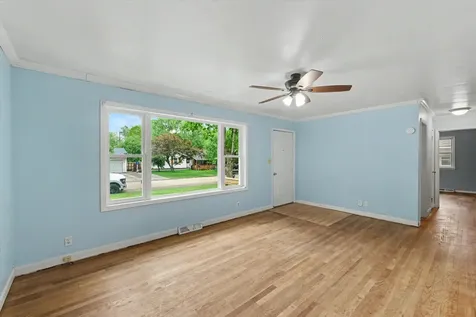 1916 Edison Street Danville IL 61832