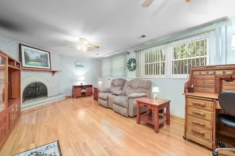 615 East Golf Road Libertyville IL 60048