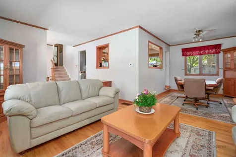 615 East Golf Road Libertyville IL 60048