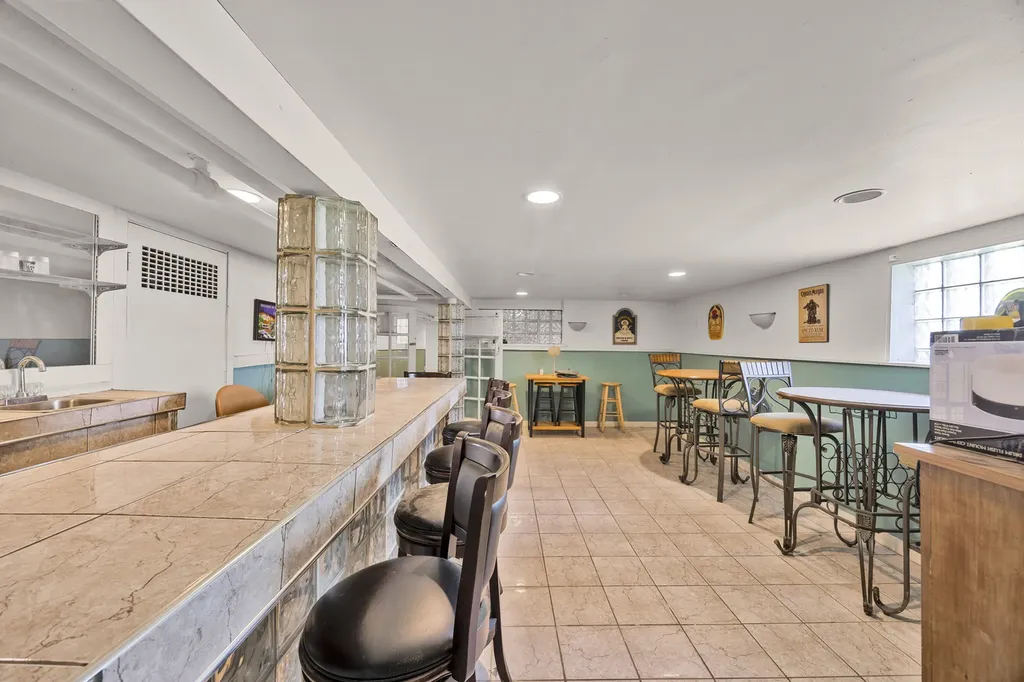 2153 121ST Place Blue Island IL 60406
