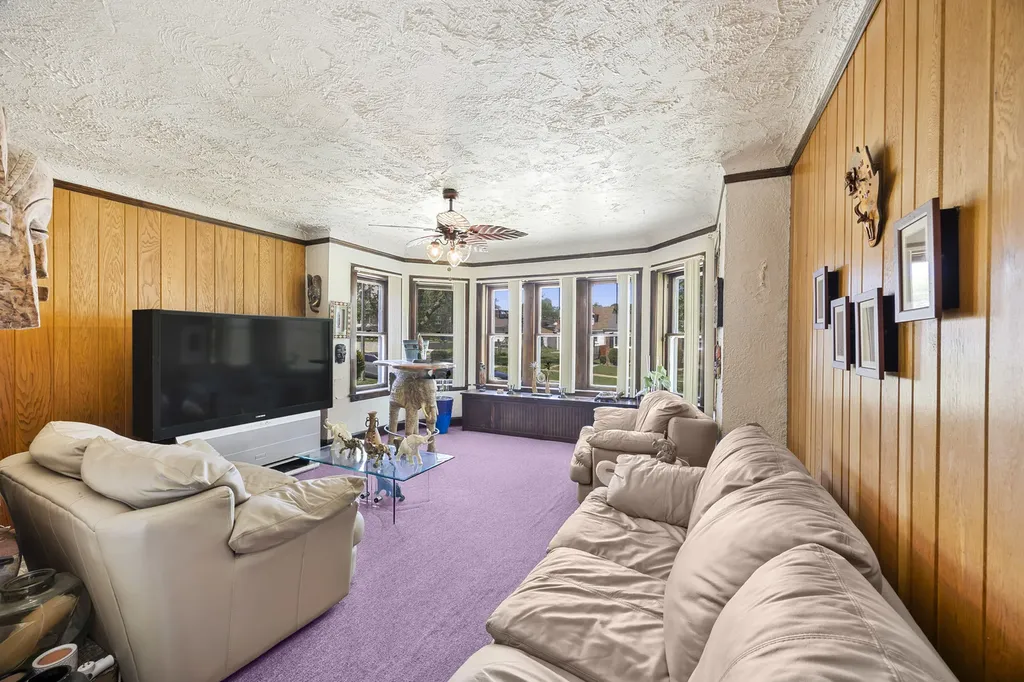 2153 121ST Place Blue Island IL 60406