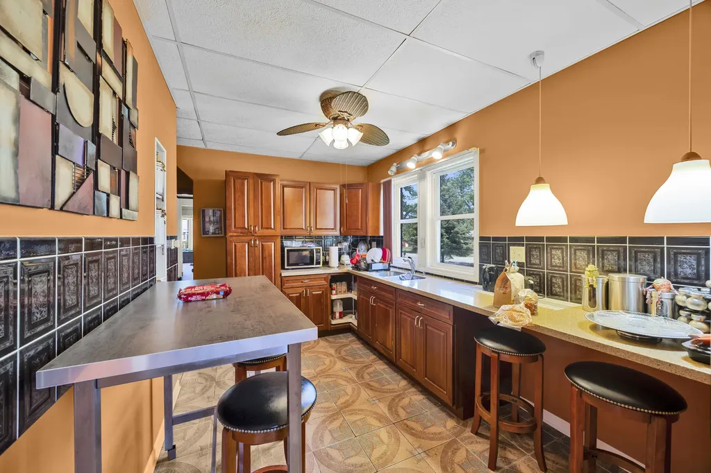 2153 121ST Place Blue Island IL 60406