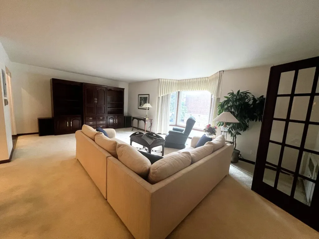 500 Thames Parkway Park Ridge IL 60068