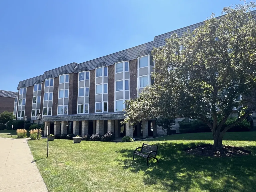 500 Thames Parkway Park Ridge IL 60068