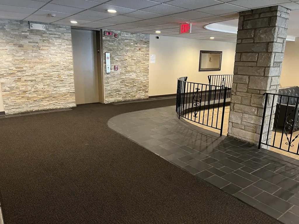 500 Thames Parkway Park Ridge IL 60068