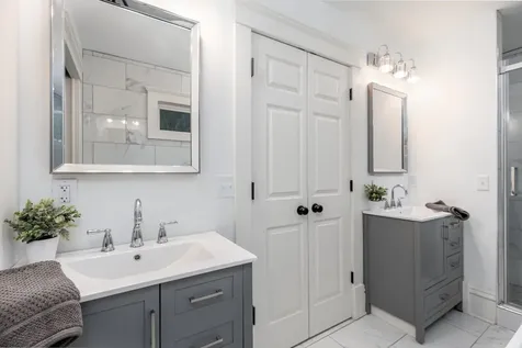 444 1ST Avenue Ottawa IL 61350