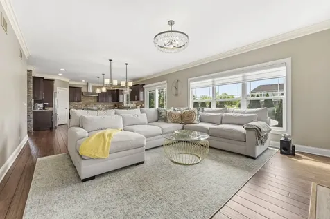 601 Oak Lane South Elgin IL 60177