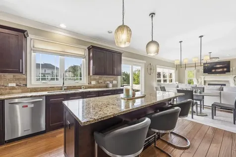 601 Oak Lane South Elgin IL 60177